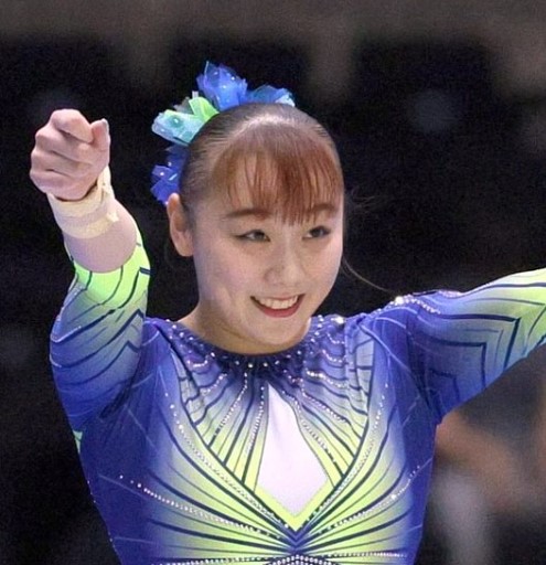 宮田選手_青い衣装